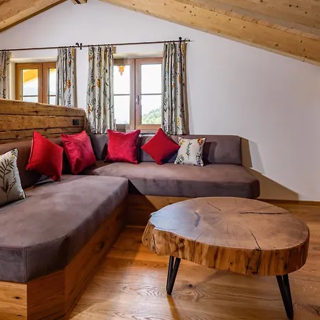 Lacklehen Apartment *